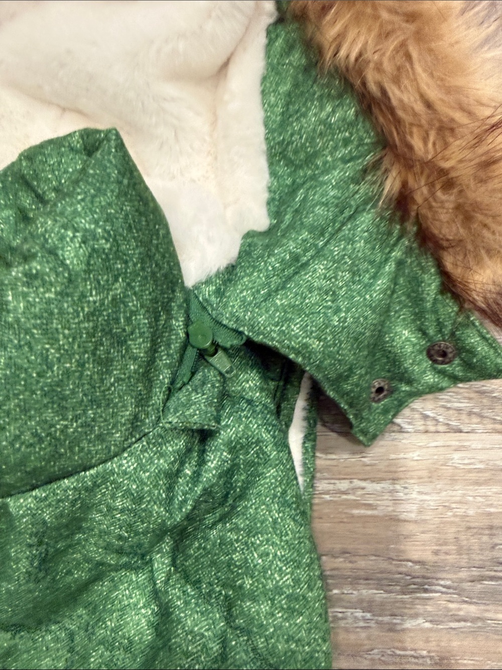 Green tea Green Quilted Hooded Puffer Vest with removable Faux Fur Trim sz m - Picture 3 of 6